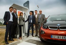 Mise en service des premières bornes de recharge pour véhicules électriques du projet CORRI-DOOR